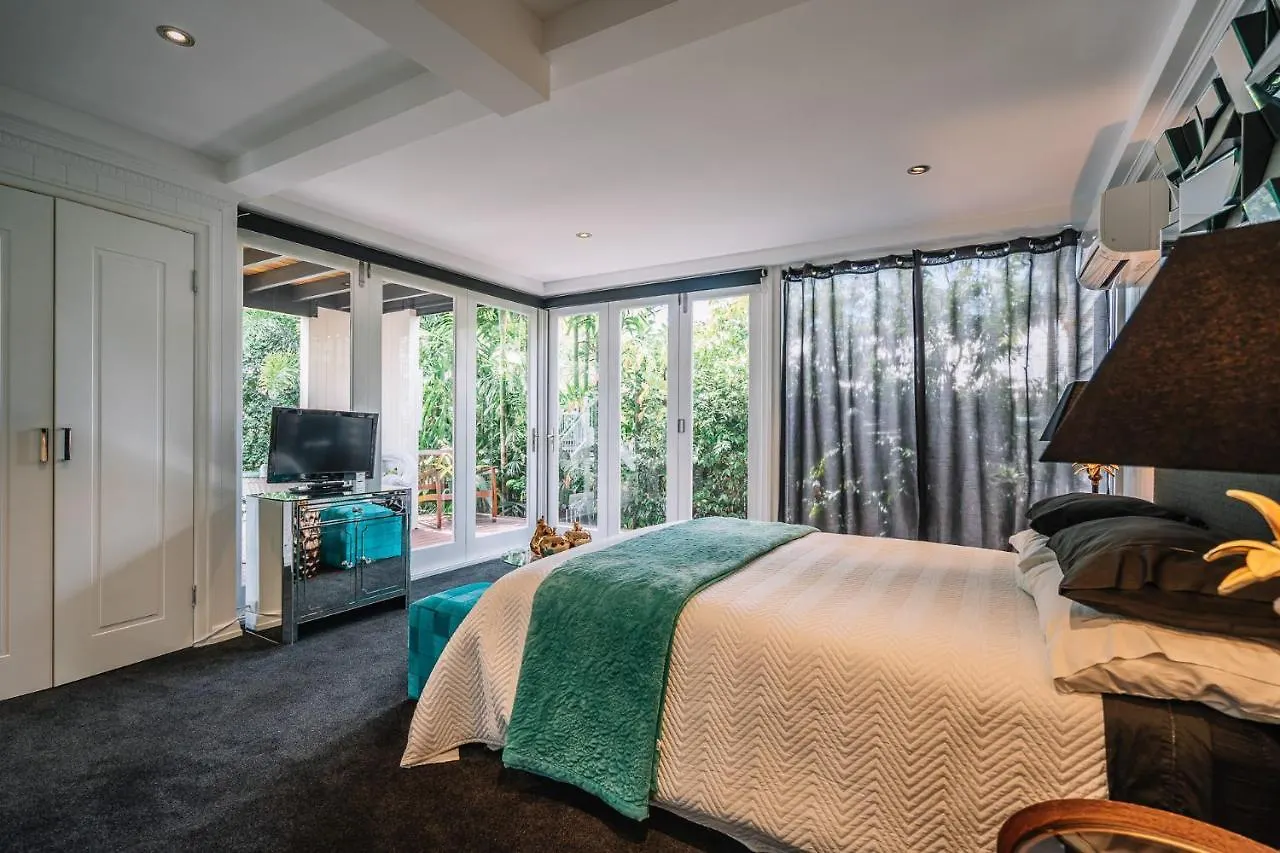 Homestay Balmoral Queenslander Brisbane Australia